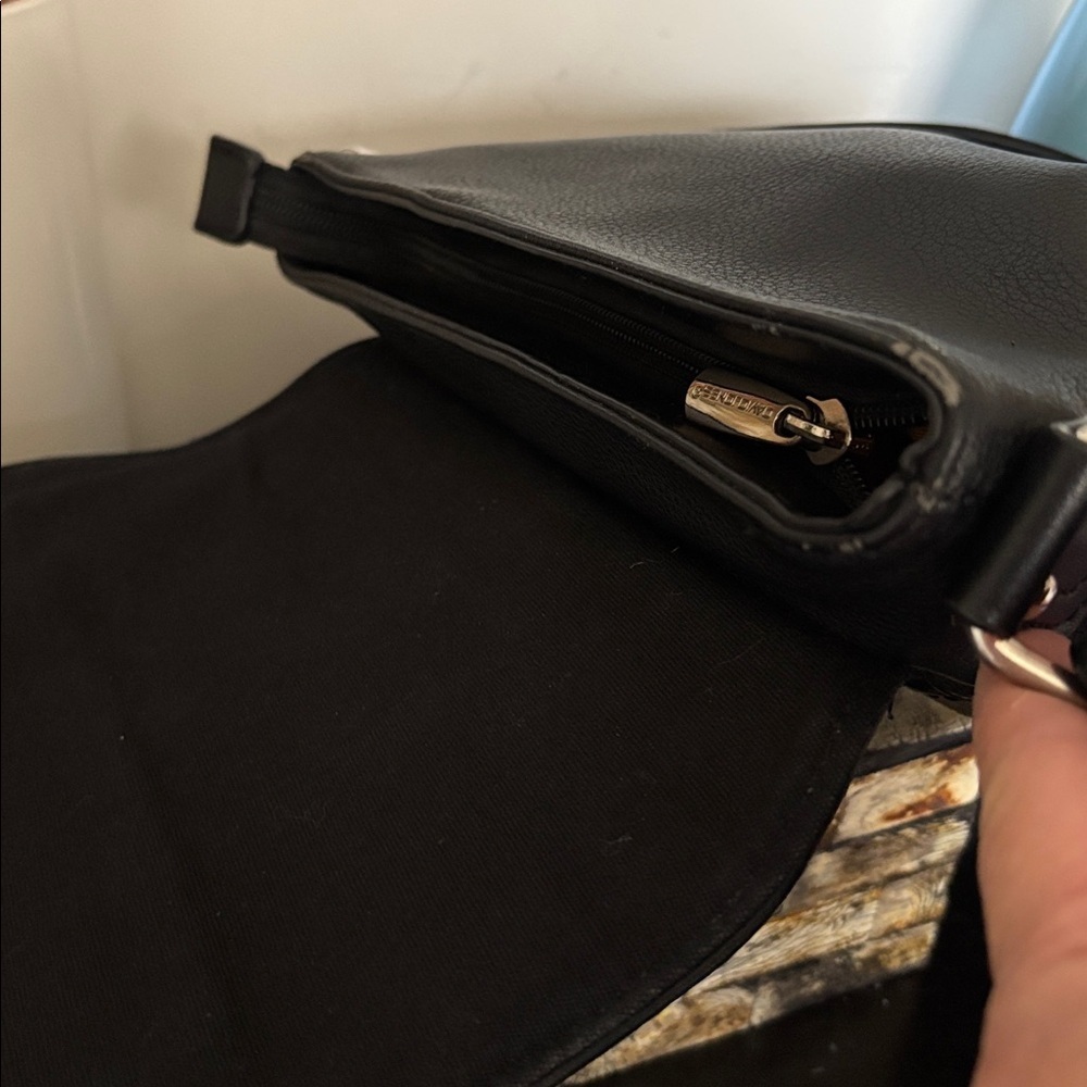 DAVID JONES PARIS Black Crossbody Bag Adjustable Buckle Strap Faux Leather - Picture 9 of 12
